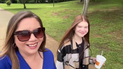 Daily Vlog #snake #thriftshopping #crackerbarrel