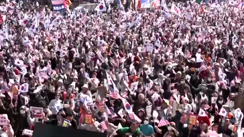 Thousands rally across Seoul ahead of Yoon impeachment ruling
