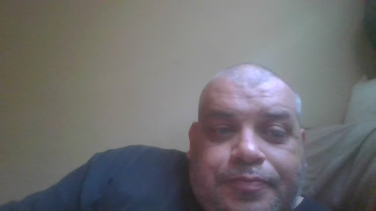 Helicopter Splits in Half and Crashes into the Hudson River, Killing All Six Aboard