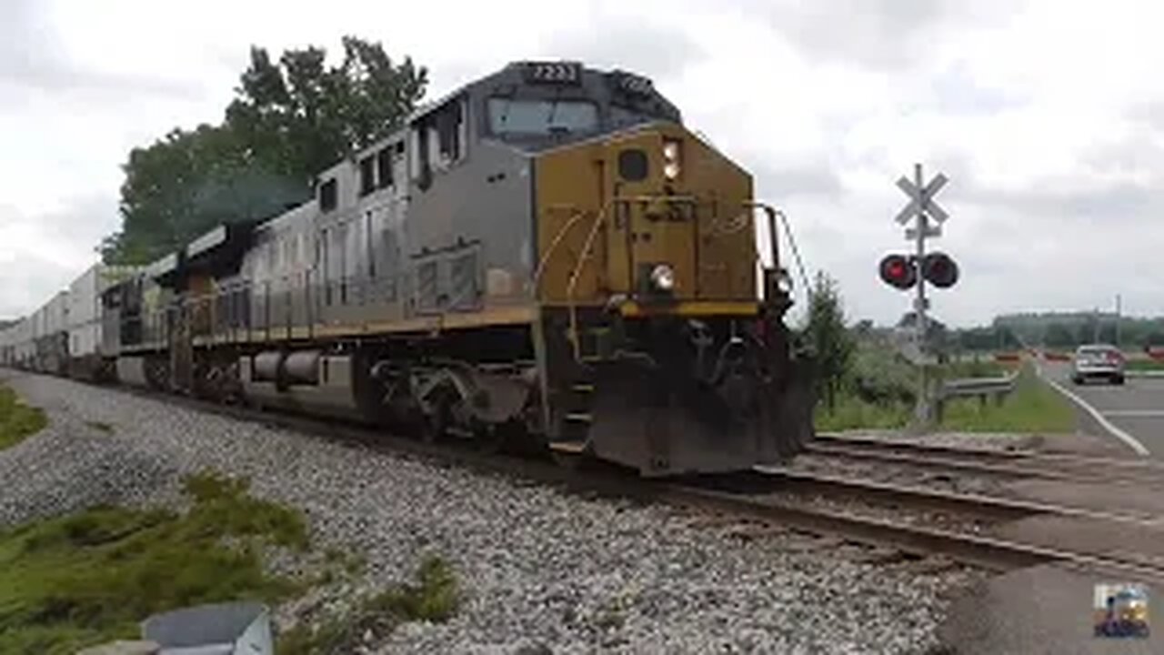3 CSX Freight Trains Captured at Westfield Rd. Creston