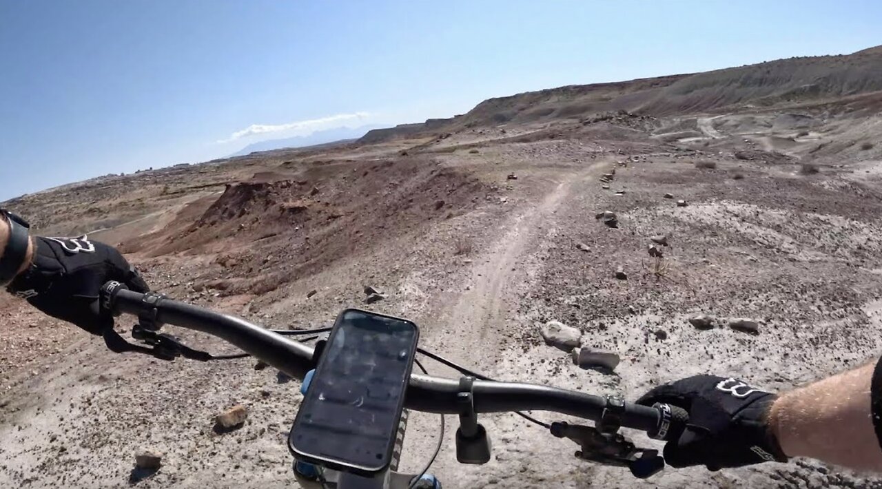 Jasper West - green desert flow! - Klondike Bluffs - Moab - Utah