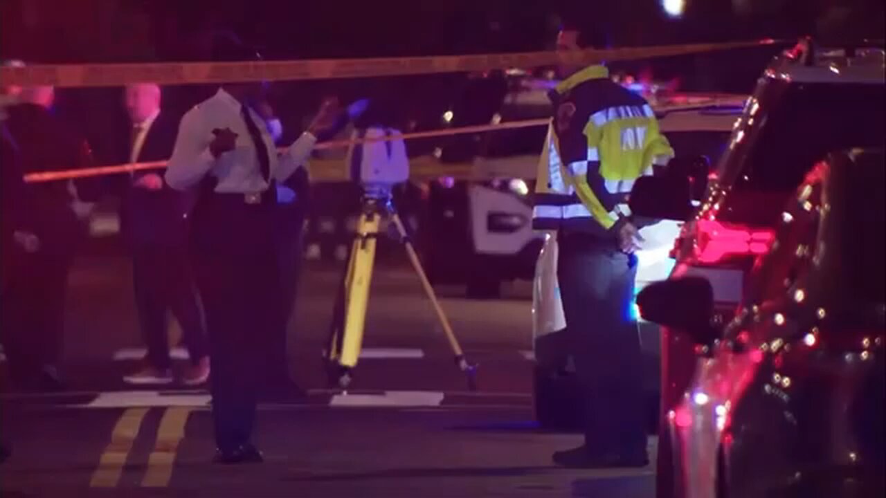 2 staff members Israeli Embassy killed in shooting near Jewish Museum