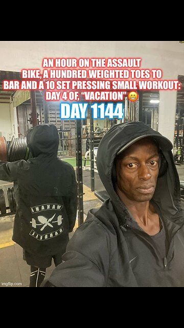 Assault Bike, Abs and some Pressing for Today’s Vacation Training Session (Day 1144)
