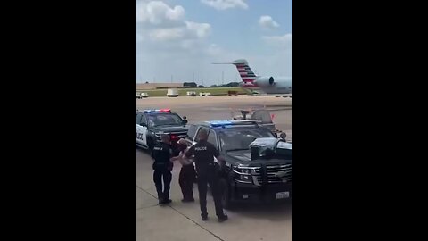 At Dallas airport, a woman was apprehended with pounds of marijuana and began twerking on the police