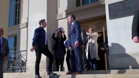 Elon Musk Meets Secretary of Defence at Pentagon HQ