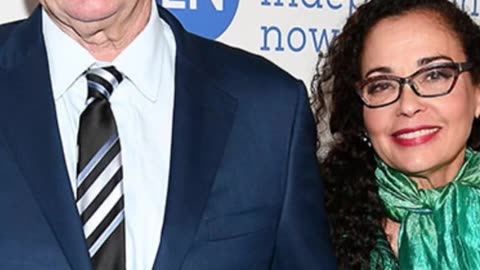 Here’s How Modern Family Actor Ed O’Neil Ended Up w/ 2 Black Daughters!