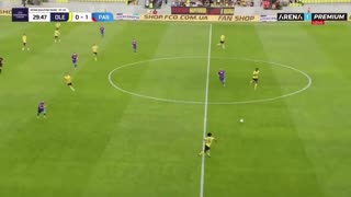 Ukrainian football fans chant "Kill the Serb" during Oleksandriya vs. Belgrade Partizan