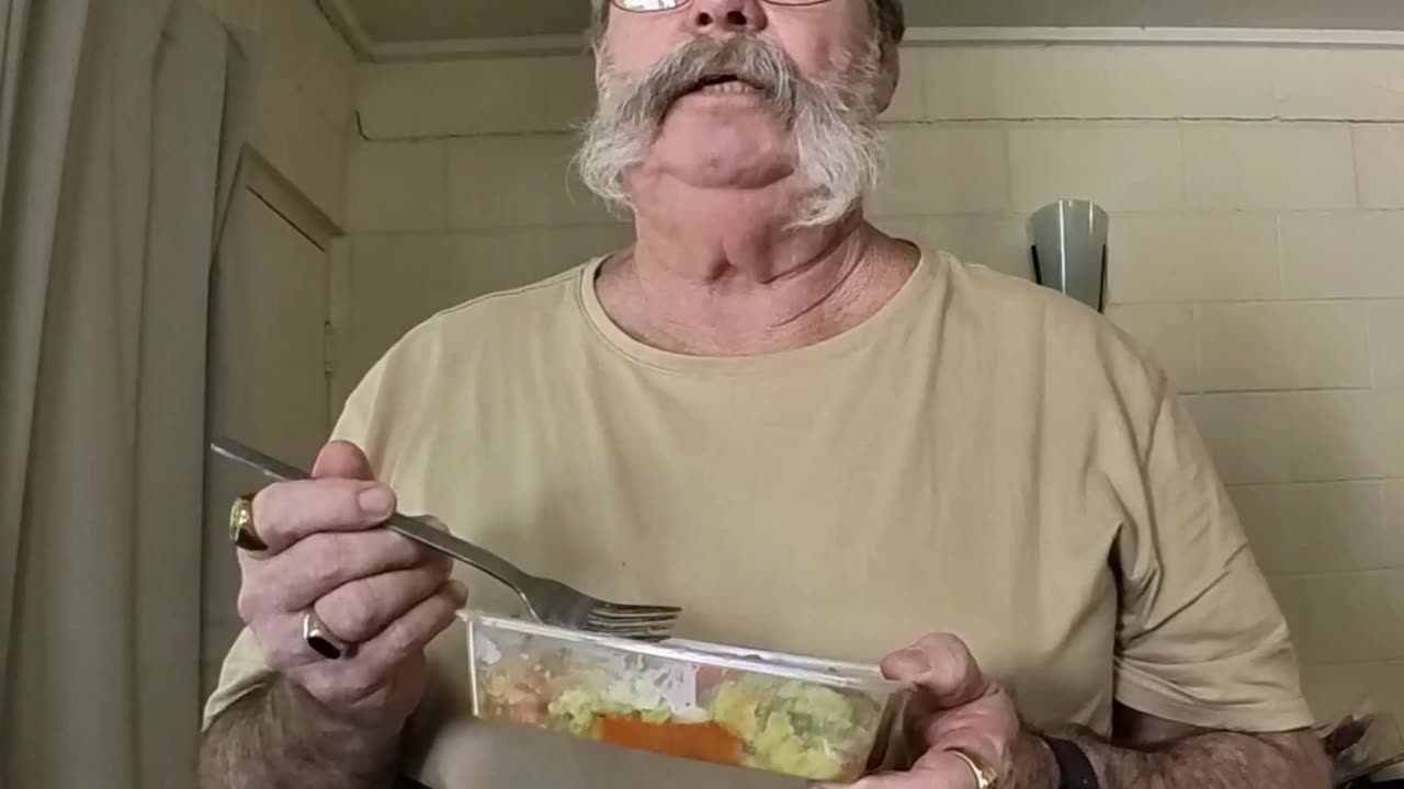 Coles PerForm Lemon & Chicken Review – Pea & Feta Mash, Carrots & Sauce 🇦🇺
