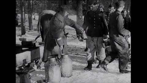 rapidsave.com_stug_crewmen_enjoy_a_hot_meal_in_ukraine_in_early-bsa1yj0fp5jc1