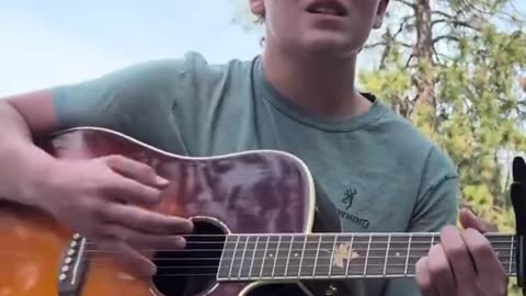 This young man wrote a song for Charlie Kirk and it’s beautiful ❤️🙏👏