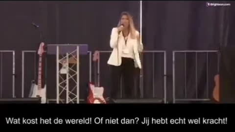 CARRIE MADEJ