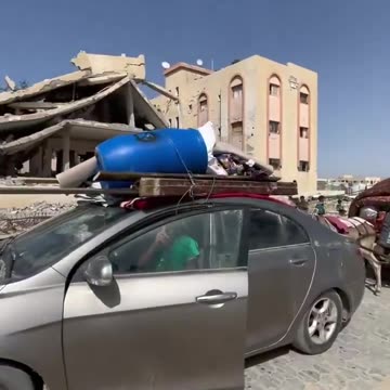 Palestinians fleeing Gaza tell camera crews “No, it’s not the Jews—it’s Hamas.”