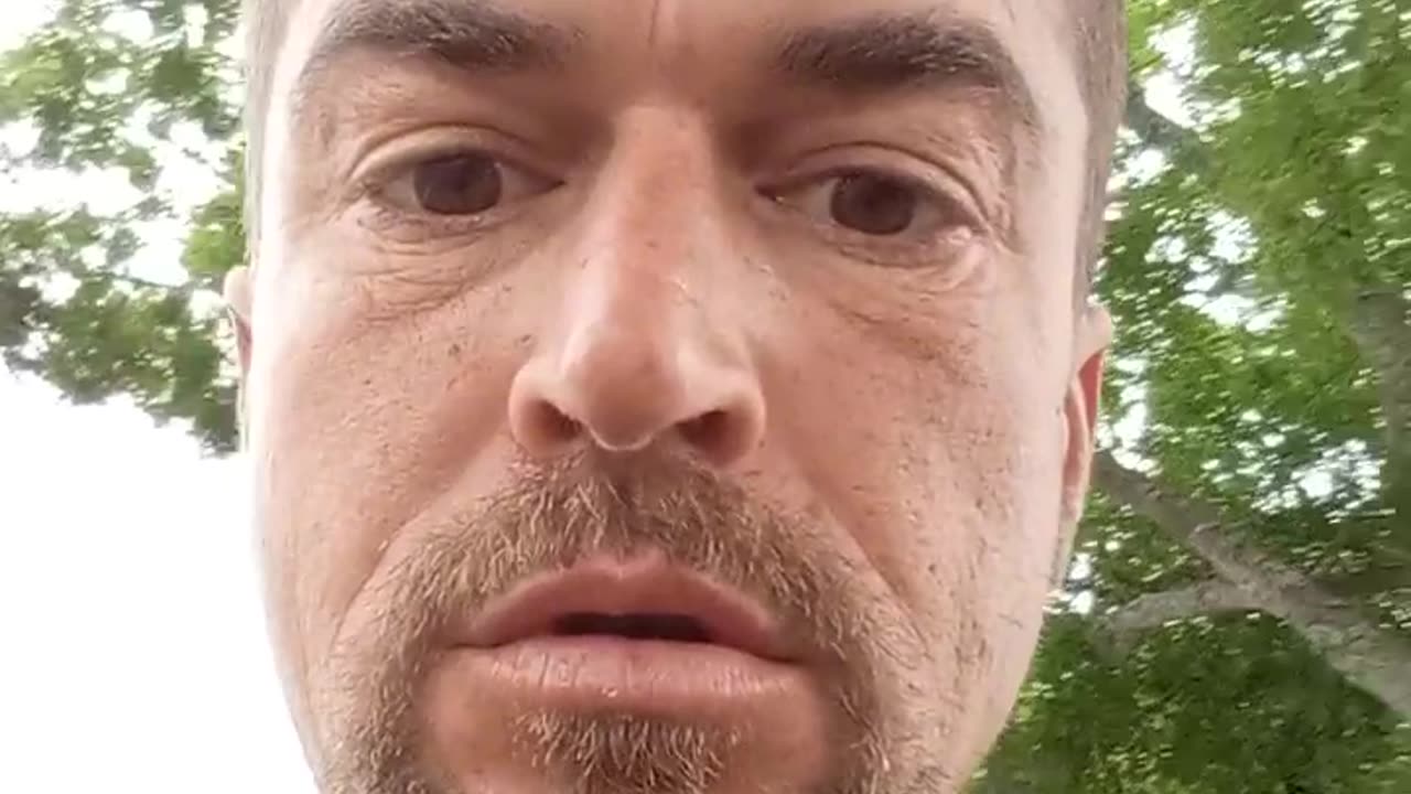 D12