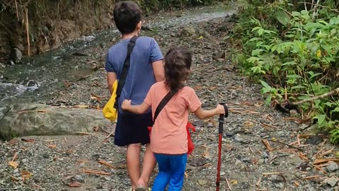 Morning Trek to the Farm | Expat Life in the Philippines 🌄🇵🇭