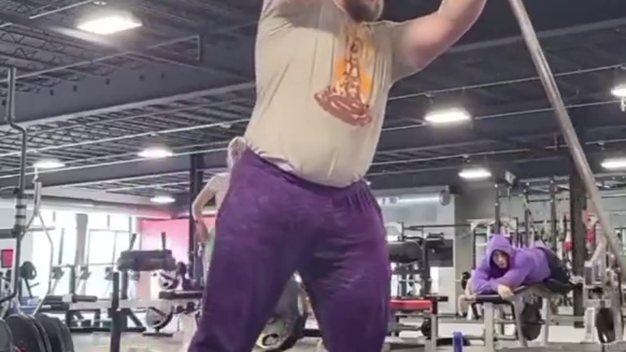 Bro invented a new way to lift 💀