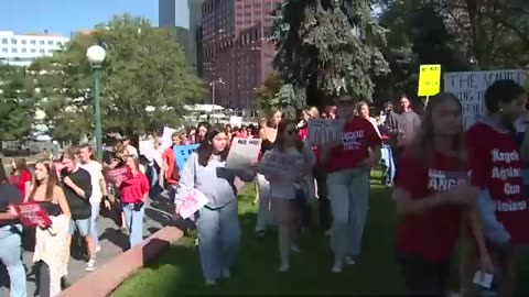 Students walk out of school for change in wake of Evergreen High School shooting