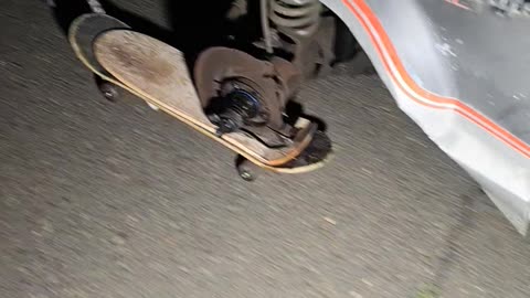 Skipboarding truck