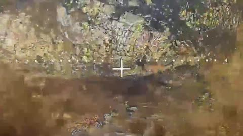 Drones FPV rusos destruyen posiciones camufladas ucranianas