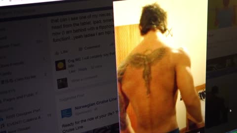 Luodong Briefly Gives Online Treatment To Man With Back Tattoo