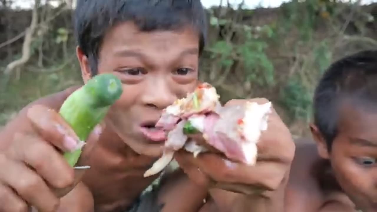 Primitive Technology - Meet Fish In The Lake Catch And Cooking