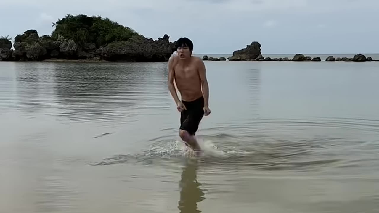 ISSEI funny video 😭😭😭 Winter Sea