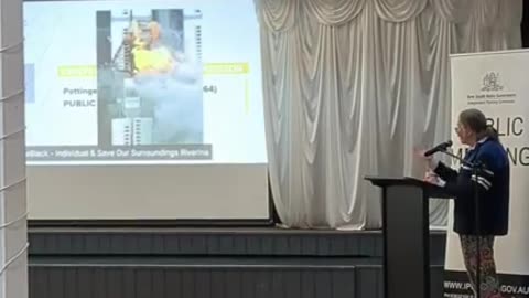 Billboard Battalion live at a public meeting at Hay NSW about the Pottinger Wind Factory - 5/6/2025