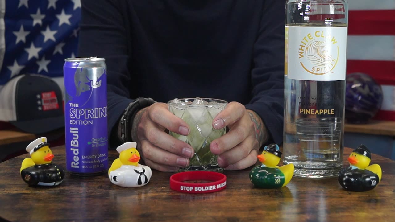 David Kacmarynski - White Claw Pineapple Vodka & Redbull Grapefruit & Blossom Energy Drink