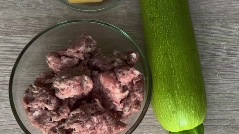 KETO CHEESY ZUCCHINI BAKE