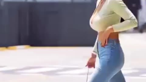 This Is How You Style Jeans Like a Pro 💅👠