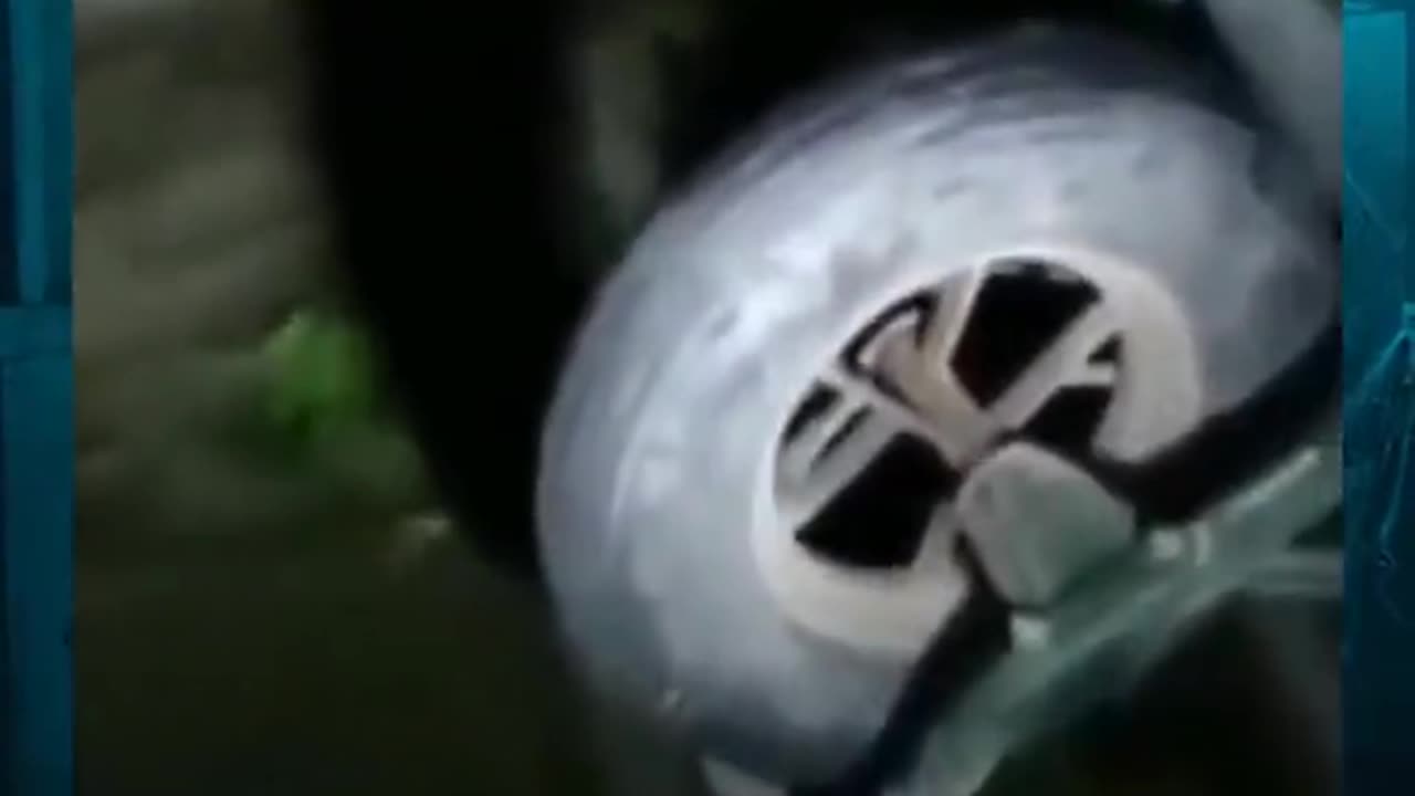 😱👻 I Just Crap My Self! Ghostly Toks | TheHauntingHour