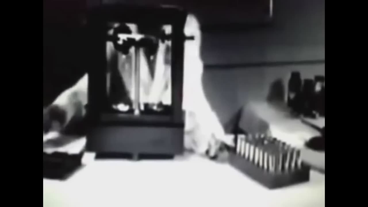 Nuclear Bombs Don't Exist - EricDubay - Controllers FEAR - Research the Truth