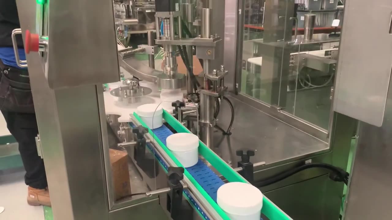 High Tek USA Chuck Capping System running 30 jars per min average