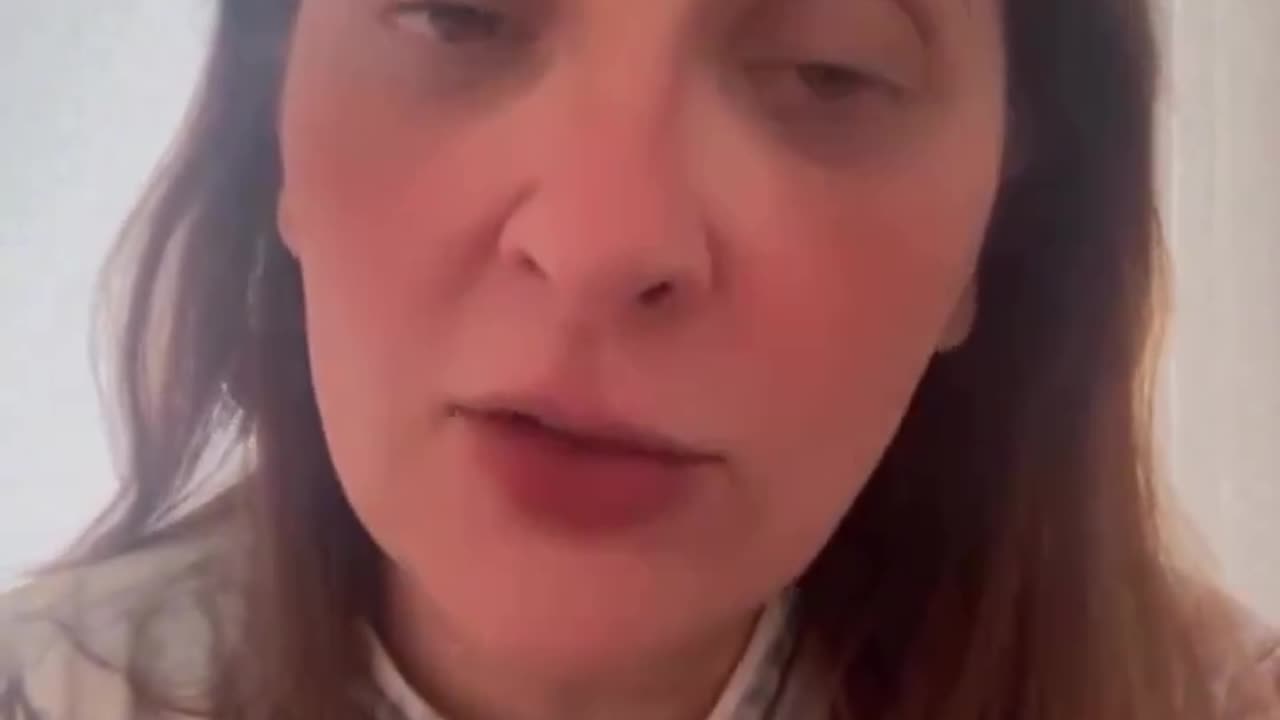 Lulinha foi exposto e correu do Brasil. Mesmo com o governo blindando...