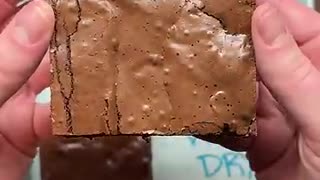 Viral: How the Mixing Method Affects Brownies Taste and Texture #baking