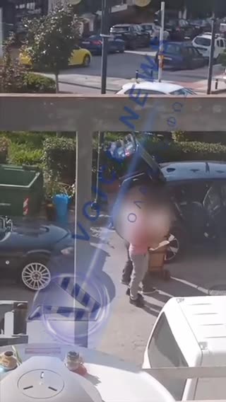 Ο υπουργος χρησιμοποιεί την ασφάλειά του ως μεταφορική εταιρεία