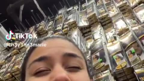 Tiktoker threatens to shoot ICE agents if they come to her house