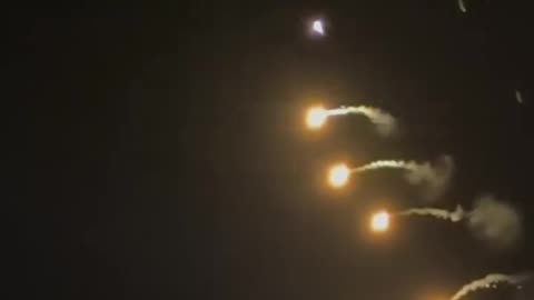 PAF F-16 Block 52 Unleash Flares Over Islamabad Skies!