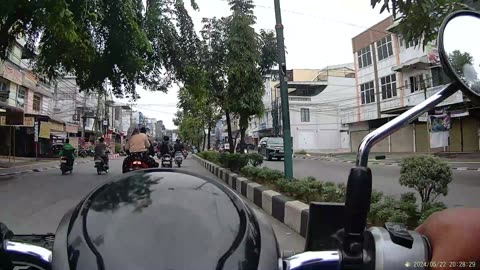 "Exploring Local Villages by Motorbike – Hidden Stories 🛵🏘️"