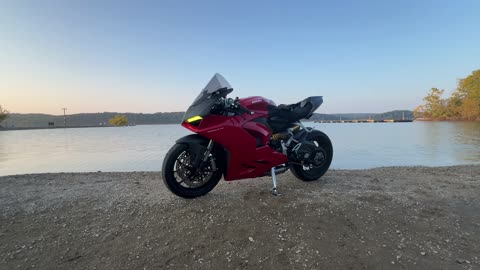 The Ducati Lake side