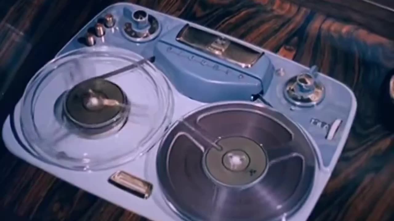 1950s luxury gadgets.