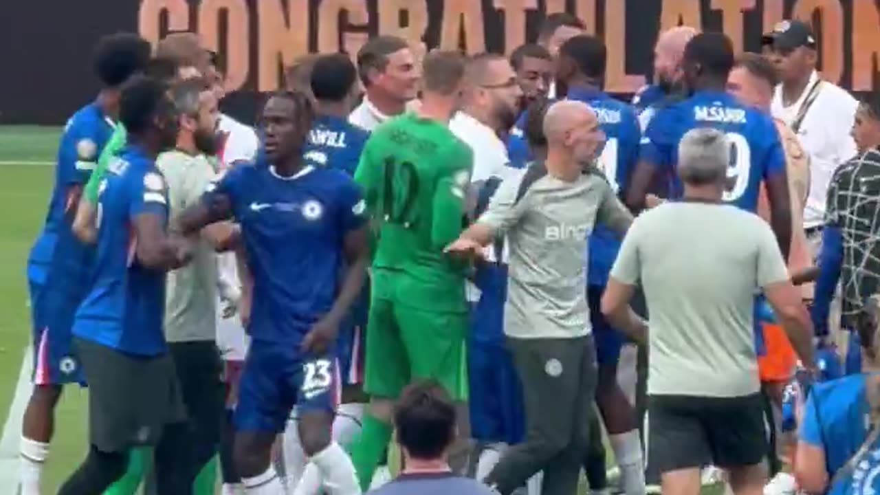 Tension at the final whistle as Chelsea beat PSG 3-0
