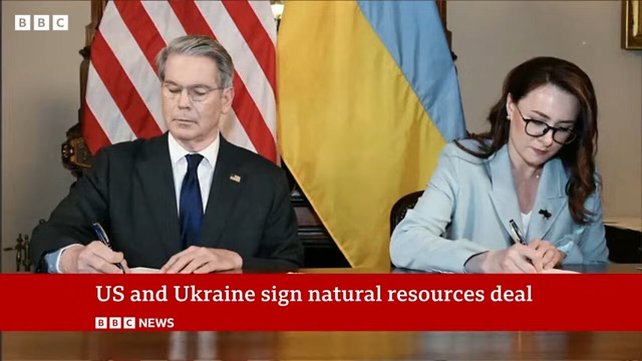 US and Ukraine sign long-awaiting natural resources deal