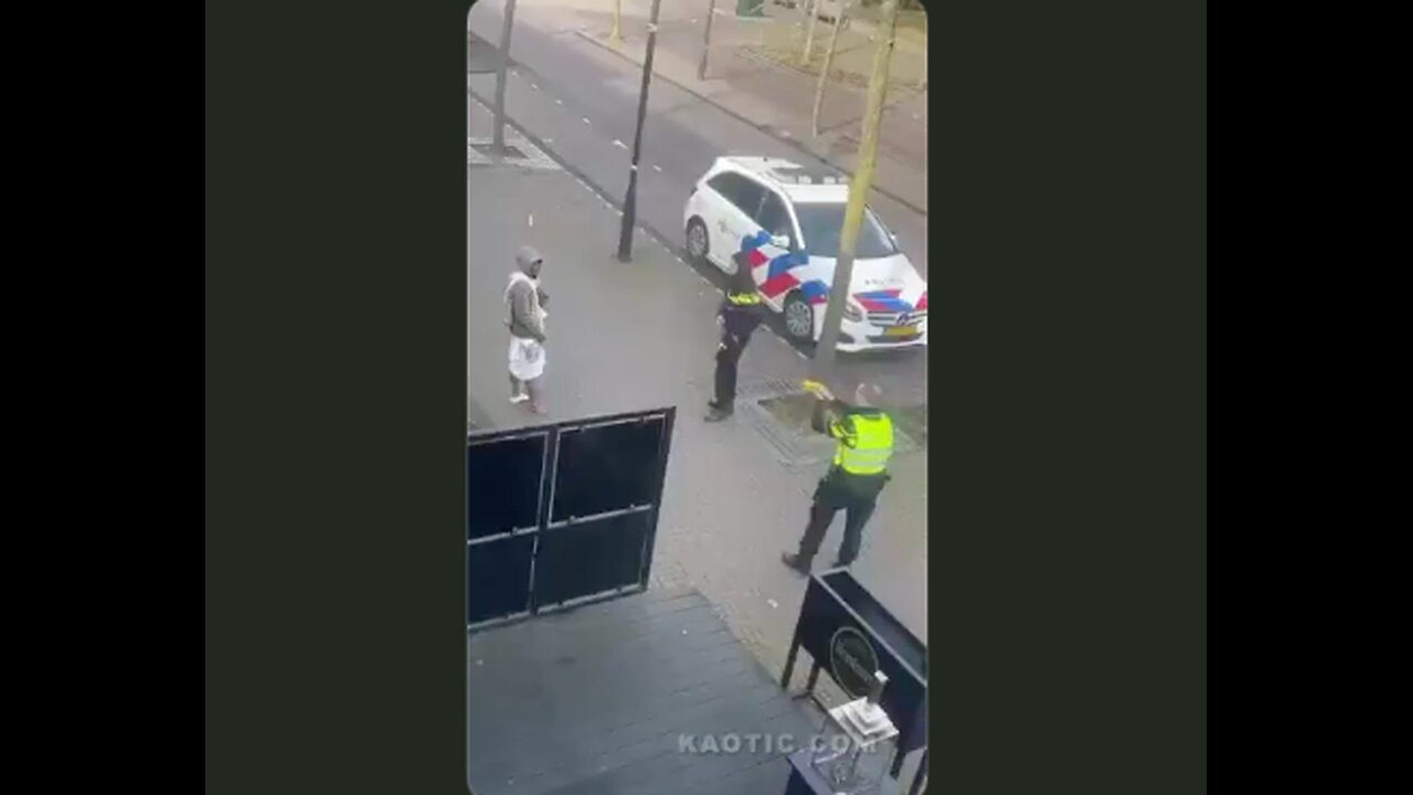 Dumb Ass Strips Naked In Front Of A Cop - Gets Tased Right In The Balls 🚓💥🤣🤣🤣