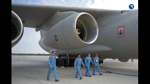 Russian Knights visiting Ilyushin Il-76MD-90A(E) in Dubai