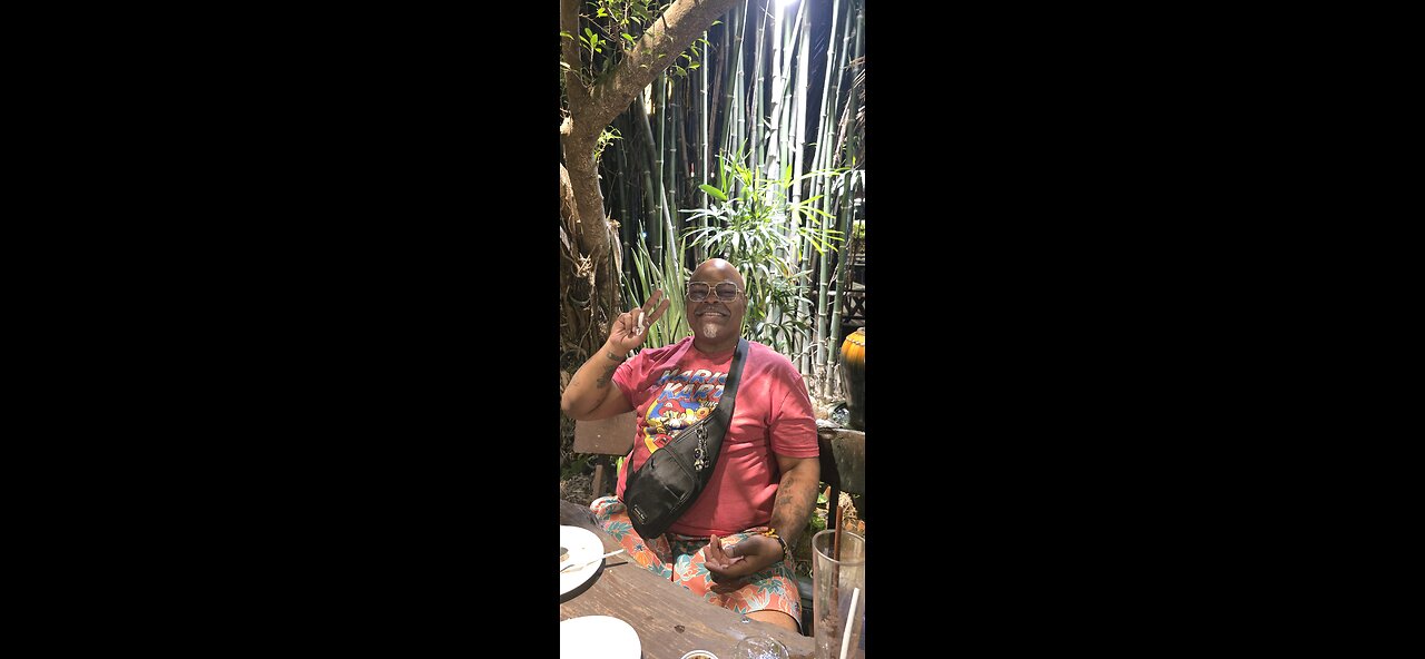 Twin 🕺🏽 😎💥🤦🏽‍♂️💢