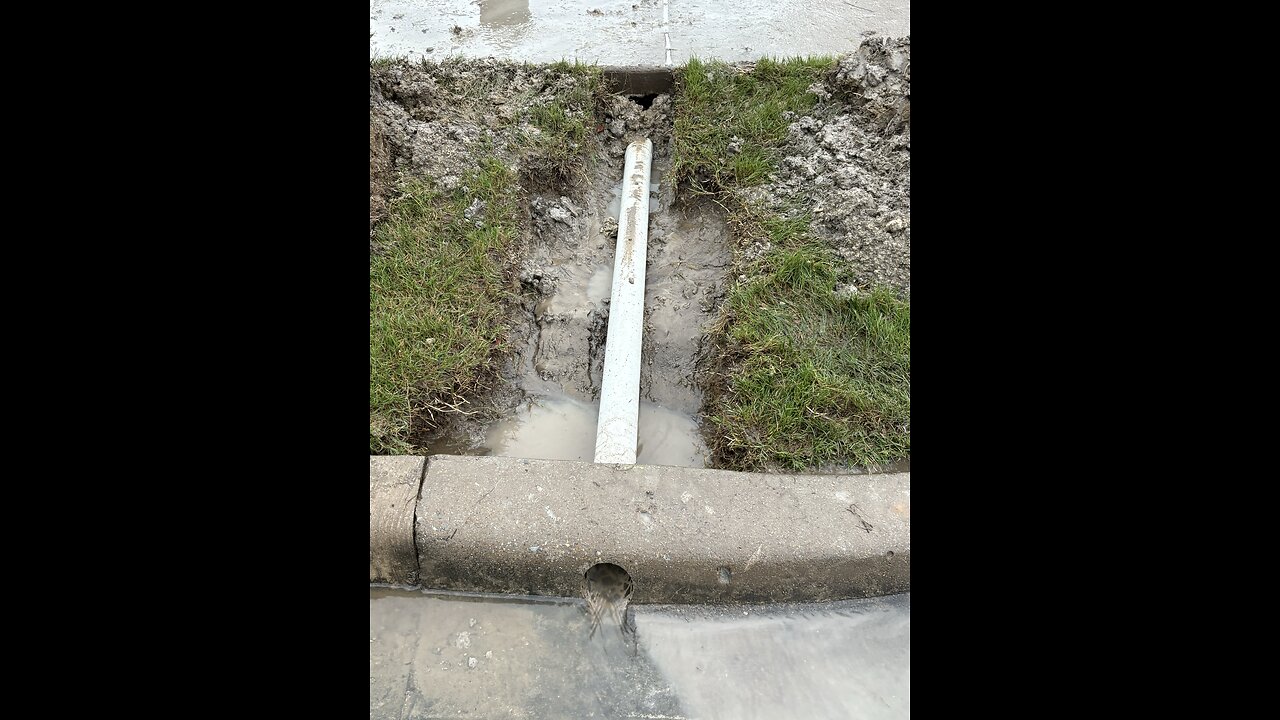 Drainage concrete curb coring