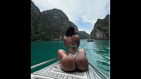 Twerking by the pool