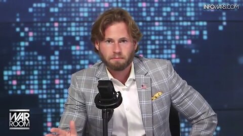 WAR ROOM (Full Show) Monday - 8/25/25