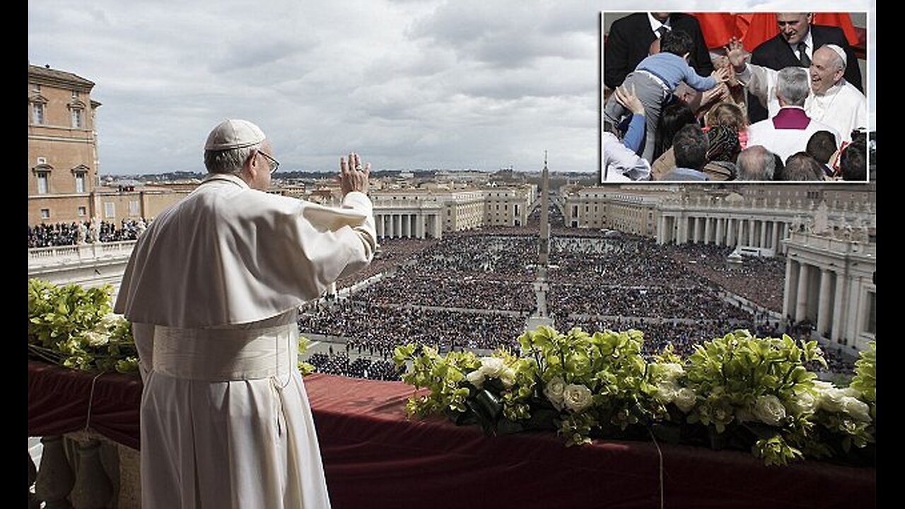 LIVE: Pope Francis appears at Easter Mass in the Vatican