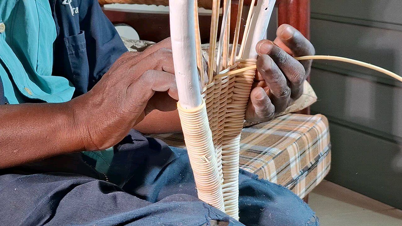 Viking Chair Makeover:Mastering Rattan Weaving Techniques